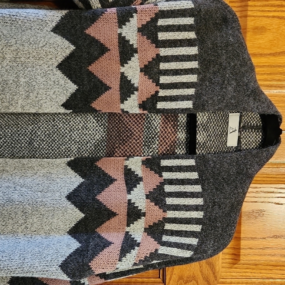 Geometric Gray and Pink Women's Cardigan - Picture 4 of 5